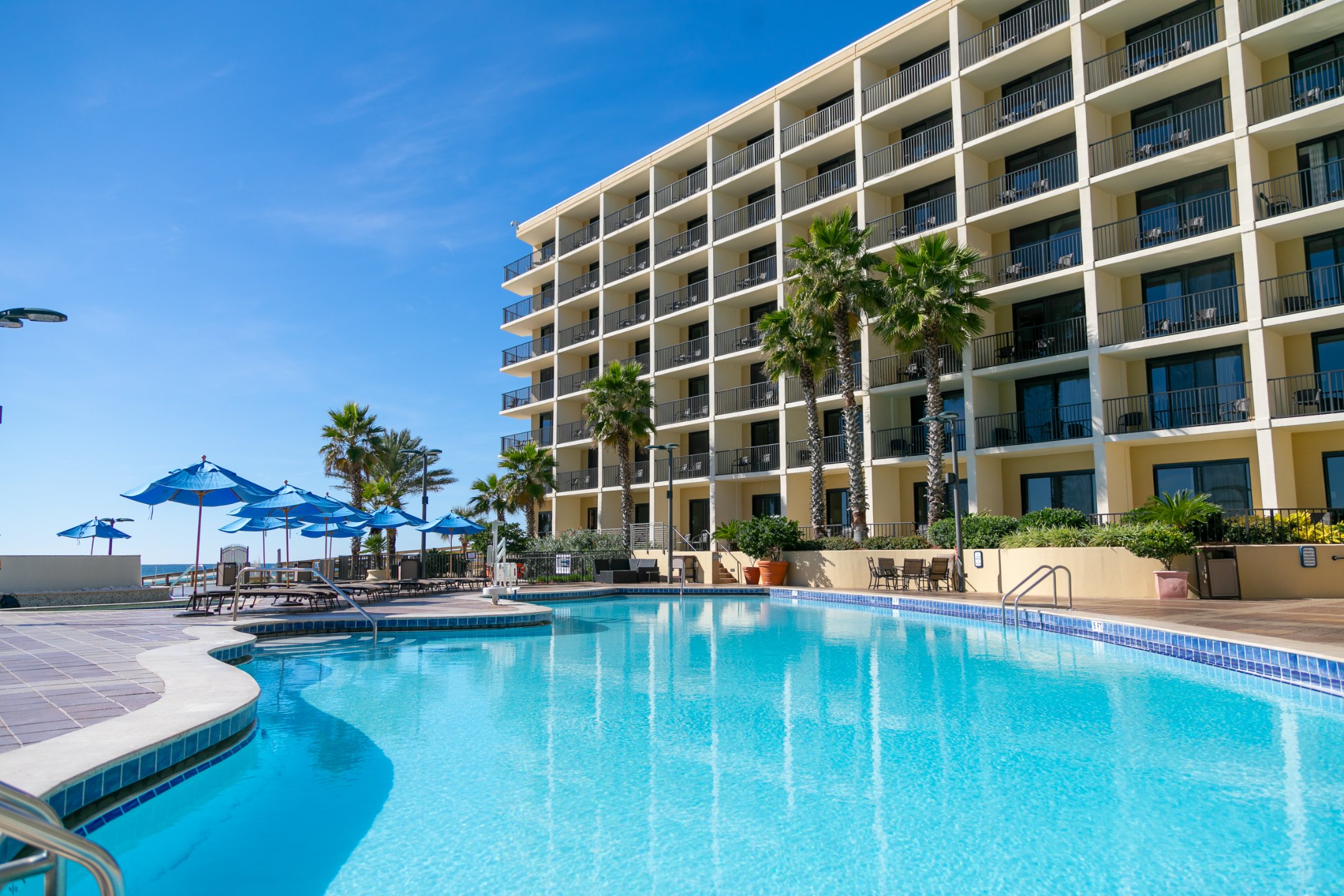 There are two outdoors pools for teens and kids to enjoy at Hilton Sandestin Beach Golf Resort & Spa.